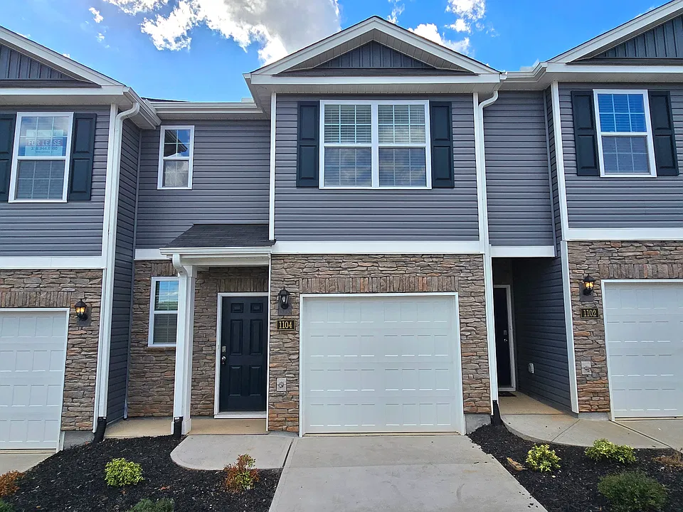 1104 Broholmer Ln