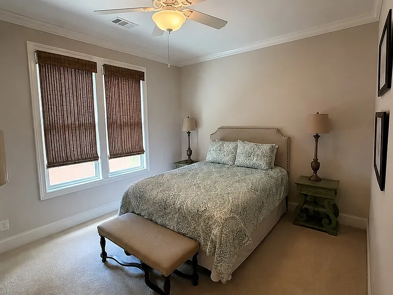1081 Golf View Ln — Photo 13