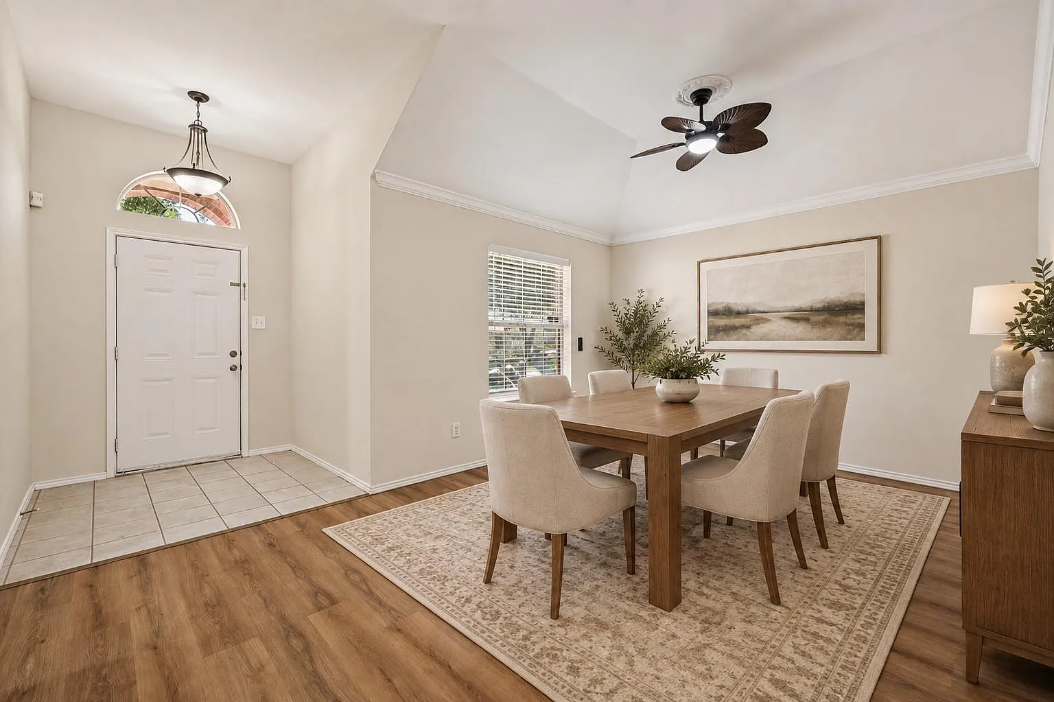 4 bed, 1984 sqft, $2,500 — Photo 3