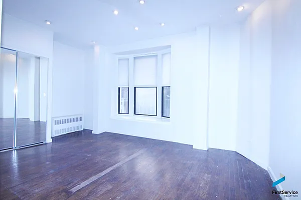 Rented by FirstService Realty (legacy) | media 29