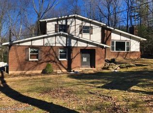 7151 Moss Dr, Swiftwater, PA 18370