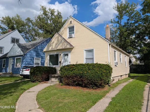 1910 Fernhill Rd, Toledo, OH 43607