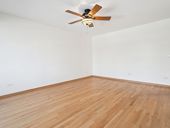 4th image of 4236 N Newland Ave