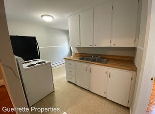 23 Winthrop St #2, Augusta, ME 04330