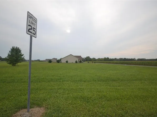 4129 Summer Oak Dr #38, Smithton, IL 62285