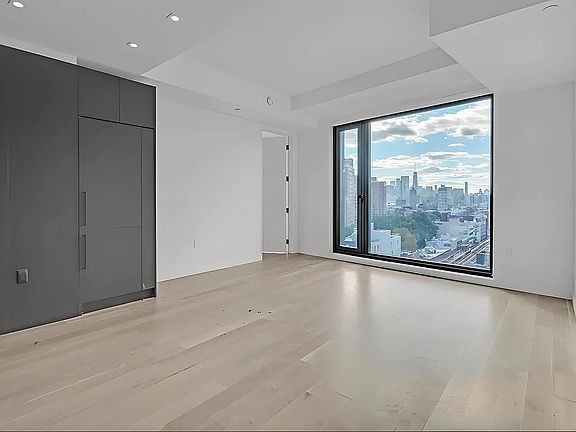 2nd image of 329 Broadway #1350