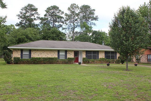 1st image of 104 Karla St