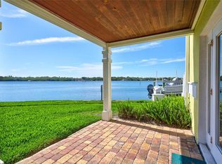 5265 Beach Dr SE APT A, Saint Petersburg, FL 33705