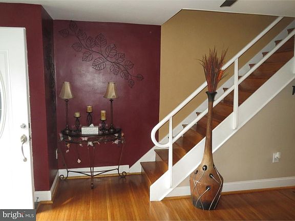 4th image of 7001 1/2 Marsden St