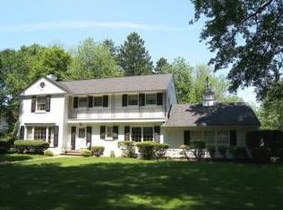 9 Sweetbriar Rd, Summit, NJ 07901