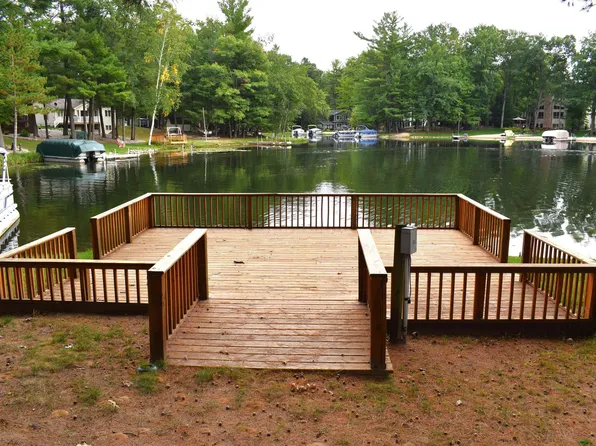 4696 Canniche Ct, Gladwin, MI 48624