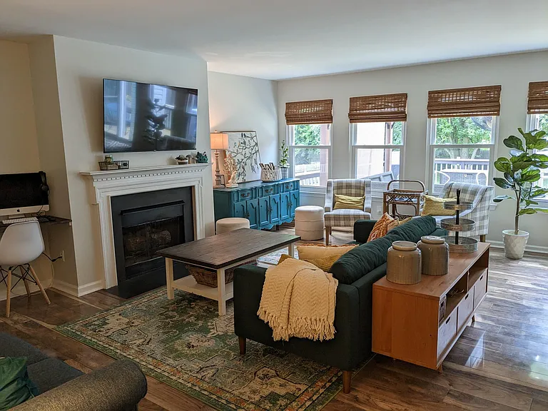 2905 Buckner Ln — Photo 7