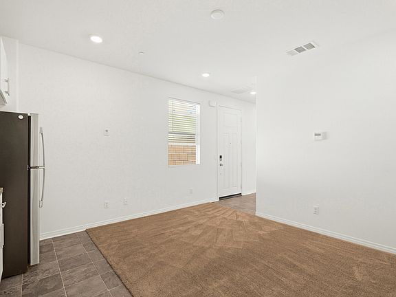 5th image of 27215 Lost Palm St #A
