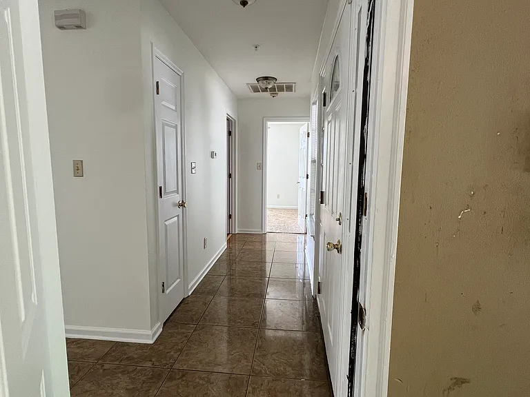 4585 Old Bainbridge Rd — Photo 18