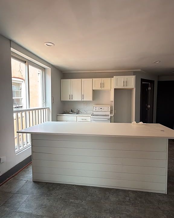 2nd image of 2783 Pond Pl Floor 3