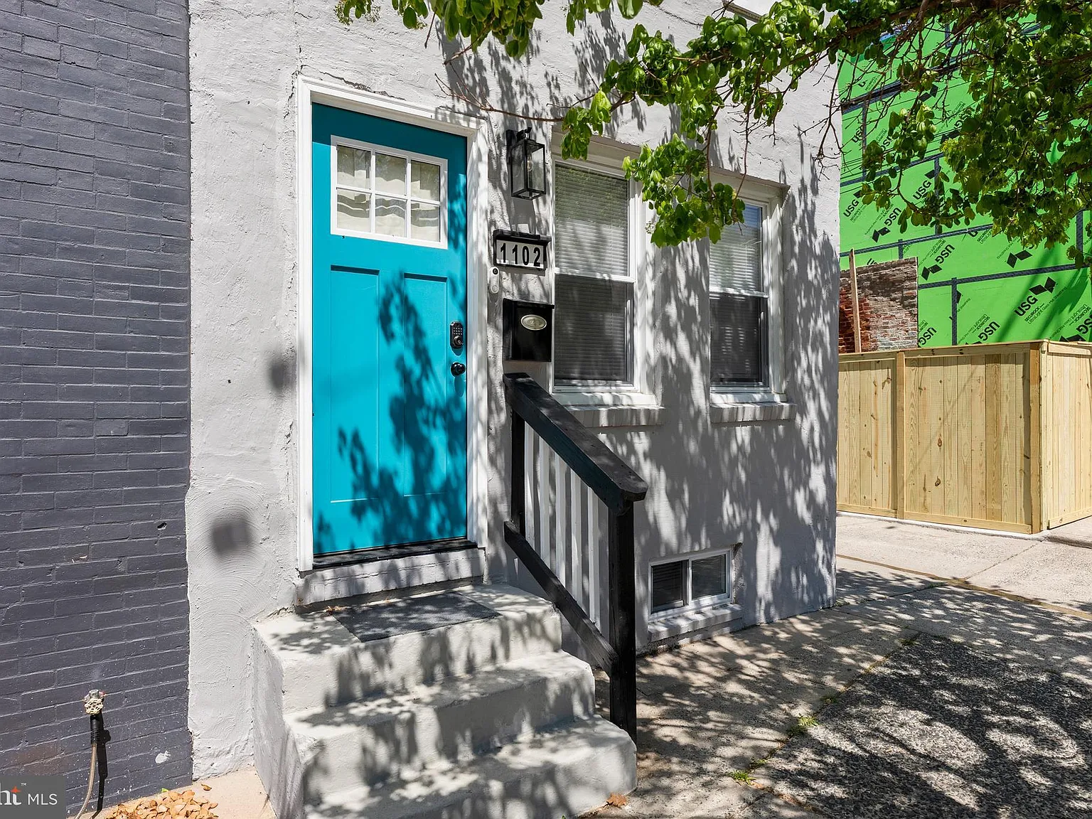 1 bed, 1.5 bath, 2285 sqft, $900 — Photo 4