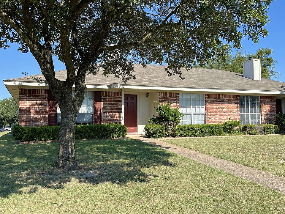 1st image of 921 Vanessa Dr