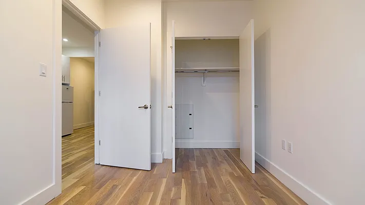 Rented by Nooklyn NYC LLC | media 51