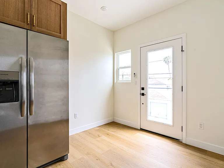 1953 Emerald St #1 — Photo 11
