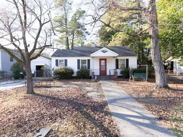 2525 Freeman St, Fayetteville, NC 28301