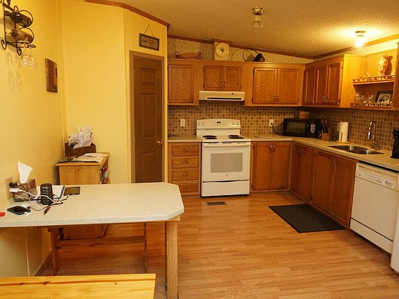 4th image of 140 Liberty Dr