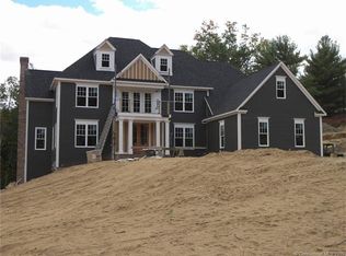 10 Newcastle Pl, Unionville, CT 06085