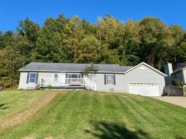 3166 Heights Dr SE, Dennison, OH 44621