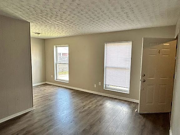3rd image of 1710 Liberty Bell Way #4