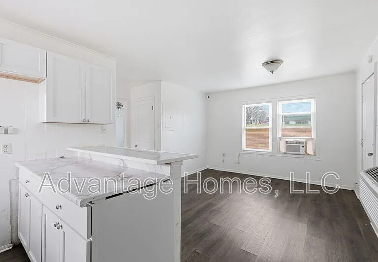 1015 N Scott Ave #108-5 — Photo 4