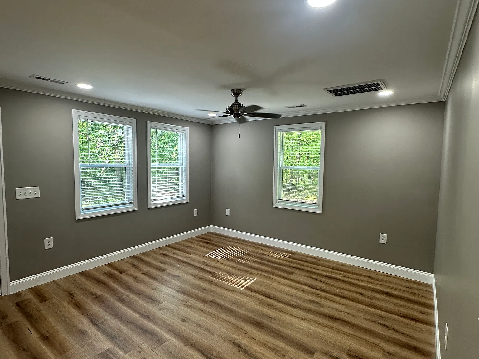 3 Bed 1 Bath coming soon — Photo 1