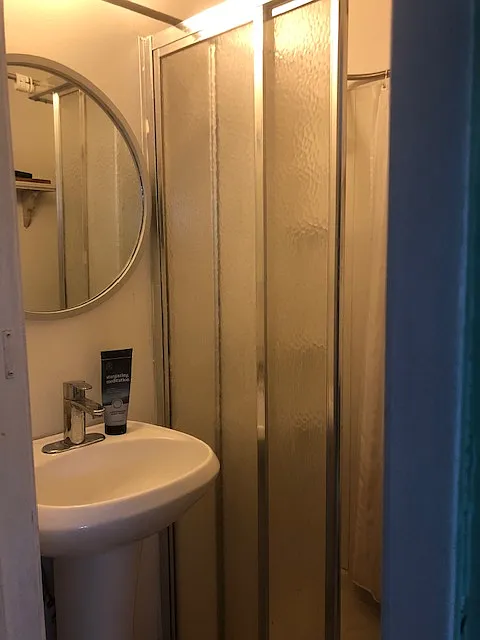 Studio, 300 sqft, $1,600 — Photo 3