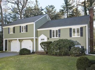 25 Longmeadow Rd, Hingham, MA 02043
