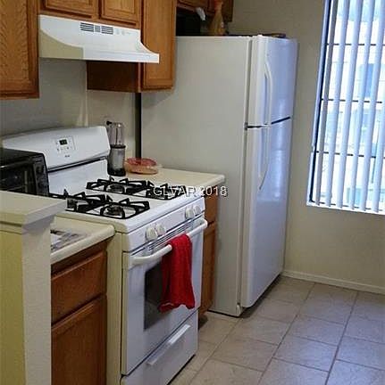 4th image of 4872 Nara Vista Way Unit 204