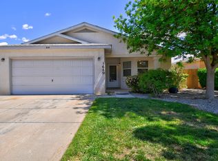 649 Santa Fe Meadows Dr NE, Rio Rancho, NM 87144