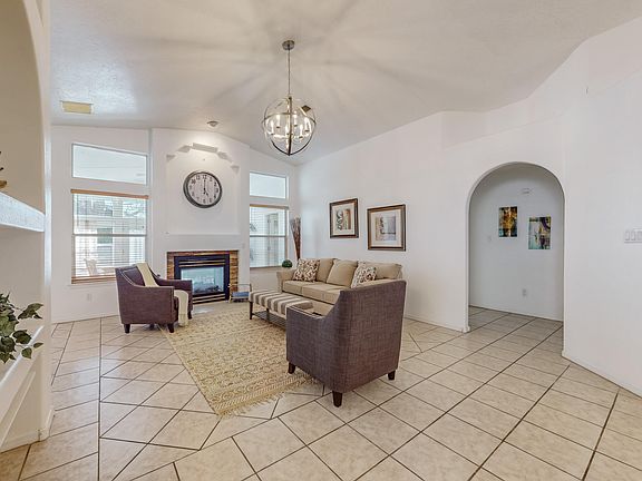 4th image of 1020 Tony Sanchez Dr SE