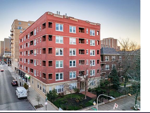 2nd image of 4363 N Kenmore Ave #07a8366a3
