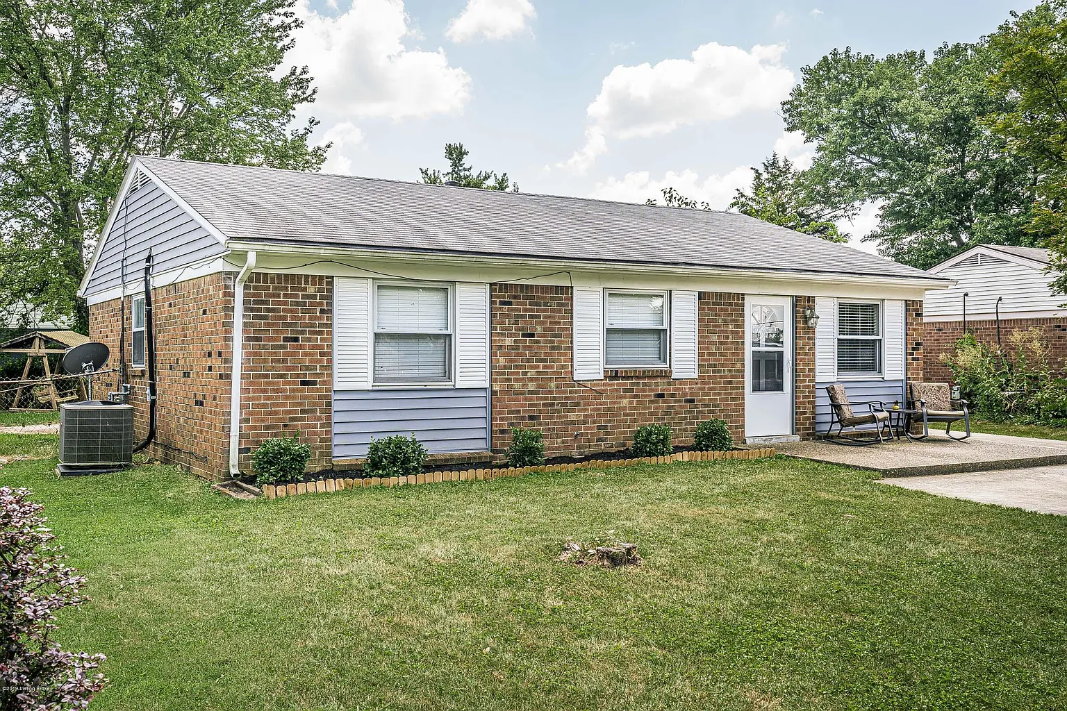 143 W Blue Jay Rd photo 1