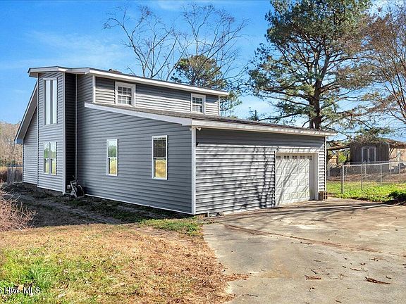 3rd image of 394 Mallie Pearce Road