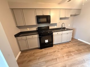 139 Pitman St #1R, Fall River, MA 02723