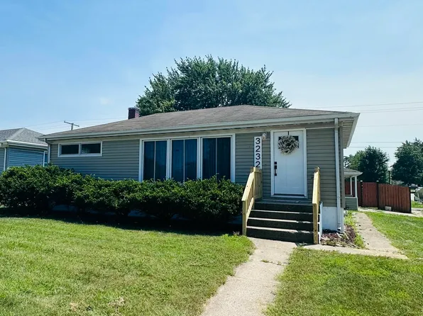 3232 165th St, Hammond, IN 46323