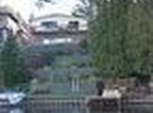 2935 Ridge Rd, White Lake, MI 48383