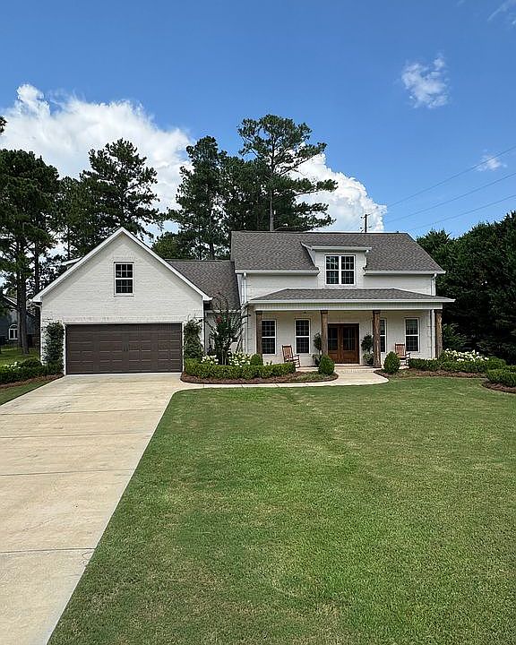 1st image of 102 N Hamptons Pl