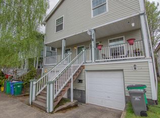 127 NE Sacramento St APT A, Portland, OR 97212