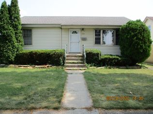 9737 Warren Ave, Oak Lawn, IL 60453