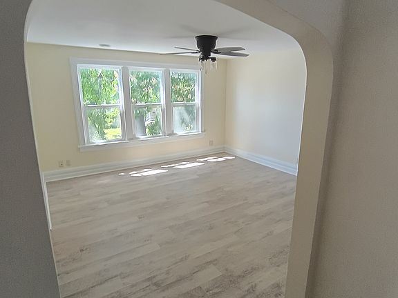 4th image of 1107 Griswold St #3