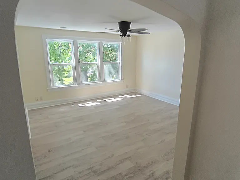 1107 Griswold St #3 — Photo 4