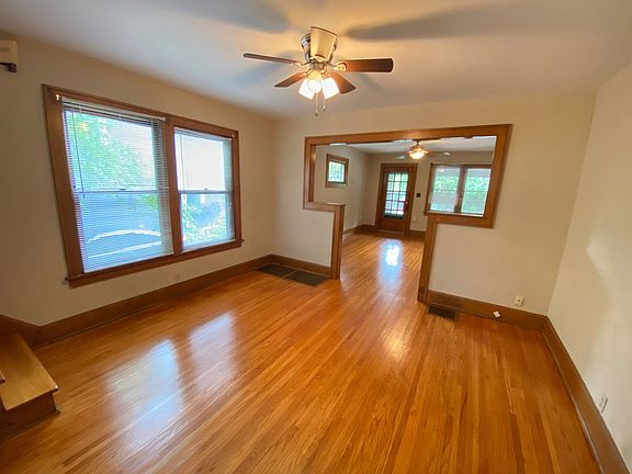 4th image of 35 E Lakeview Ave #35