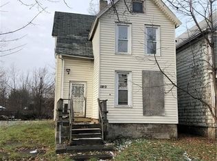 1810 15th St, Niagara Falls, NY 14305