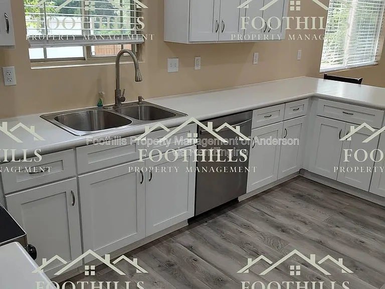 427 Gibson Rd — Photo 5