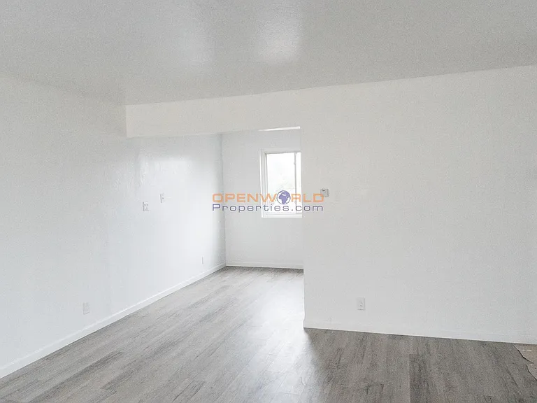 2678 79th Ave — Photo 6